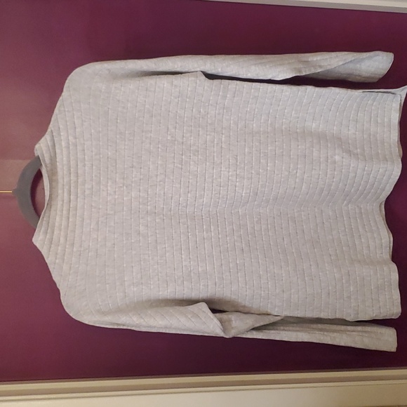 Banana Republic Sweater - Picture 1 of 7